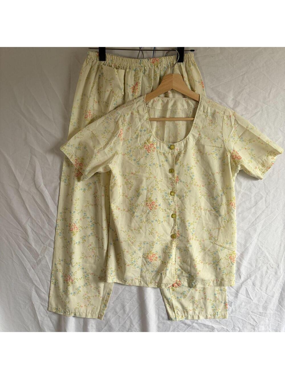 Pajama Set Vintage 70s Handmade Yellow Floral XS Cottagecore